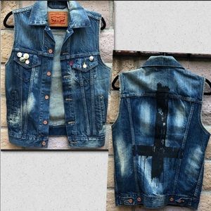Exclusive Levi x Urban Outfitters Denim Vest
